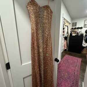 Stunning Sequin Prom Dress Gown